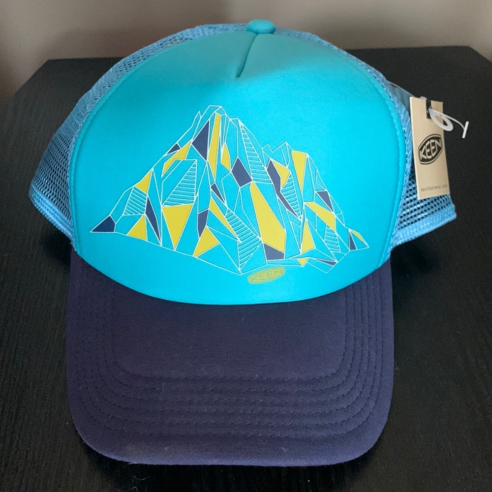 Women’s keen hat blue new attacks